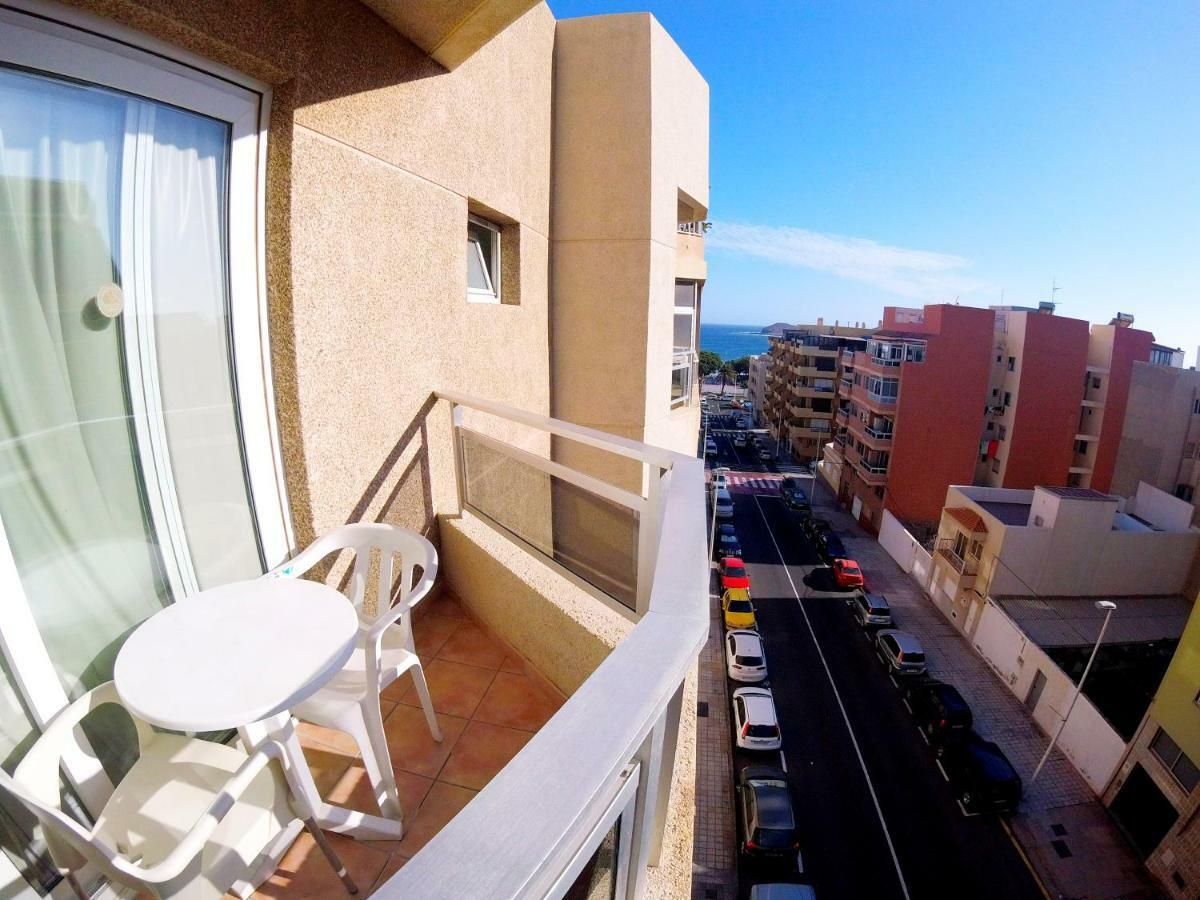 Hostal Carel El Medano  Ngoại thất bức ảnh